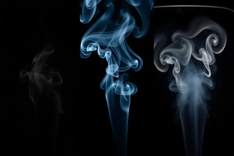 Cómo resolver porque echa humo negro mi carro en tu vehículo paso a paso